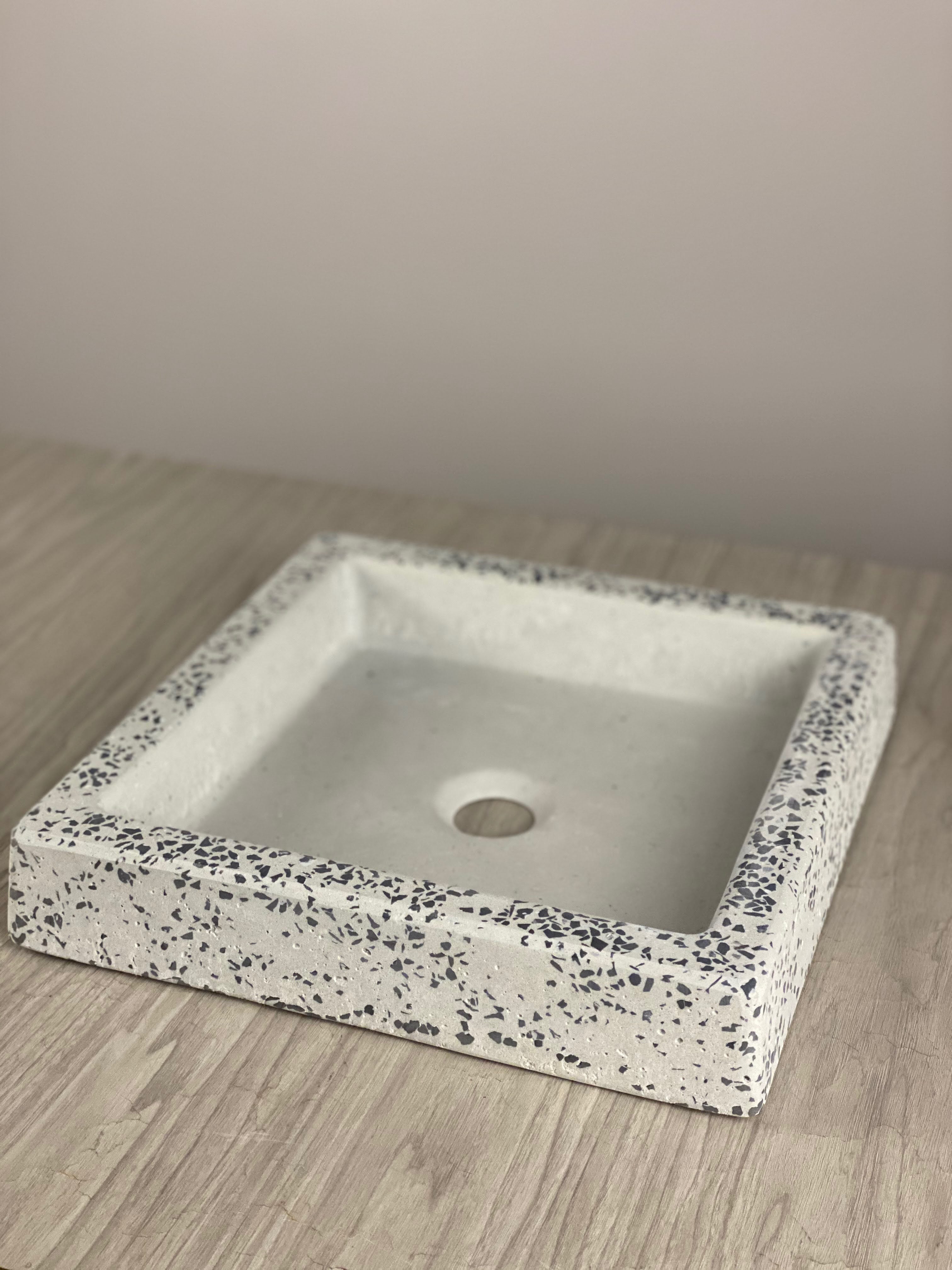 Short Square Sink